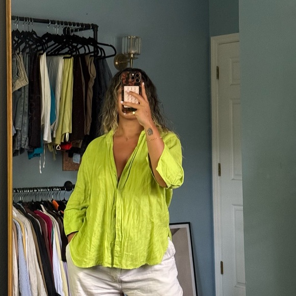 Zara Tops - chartreuse green zara button up